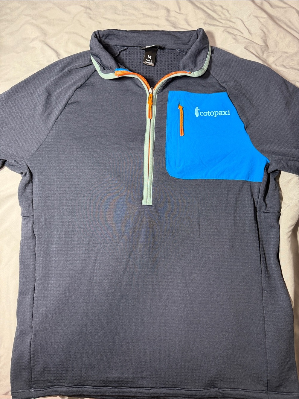 cotopaxi Men’s Medium Dark Blue Pullover Half Zip w/ Blue Chest Pocket Mint Trim